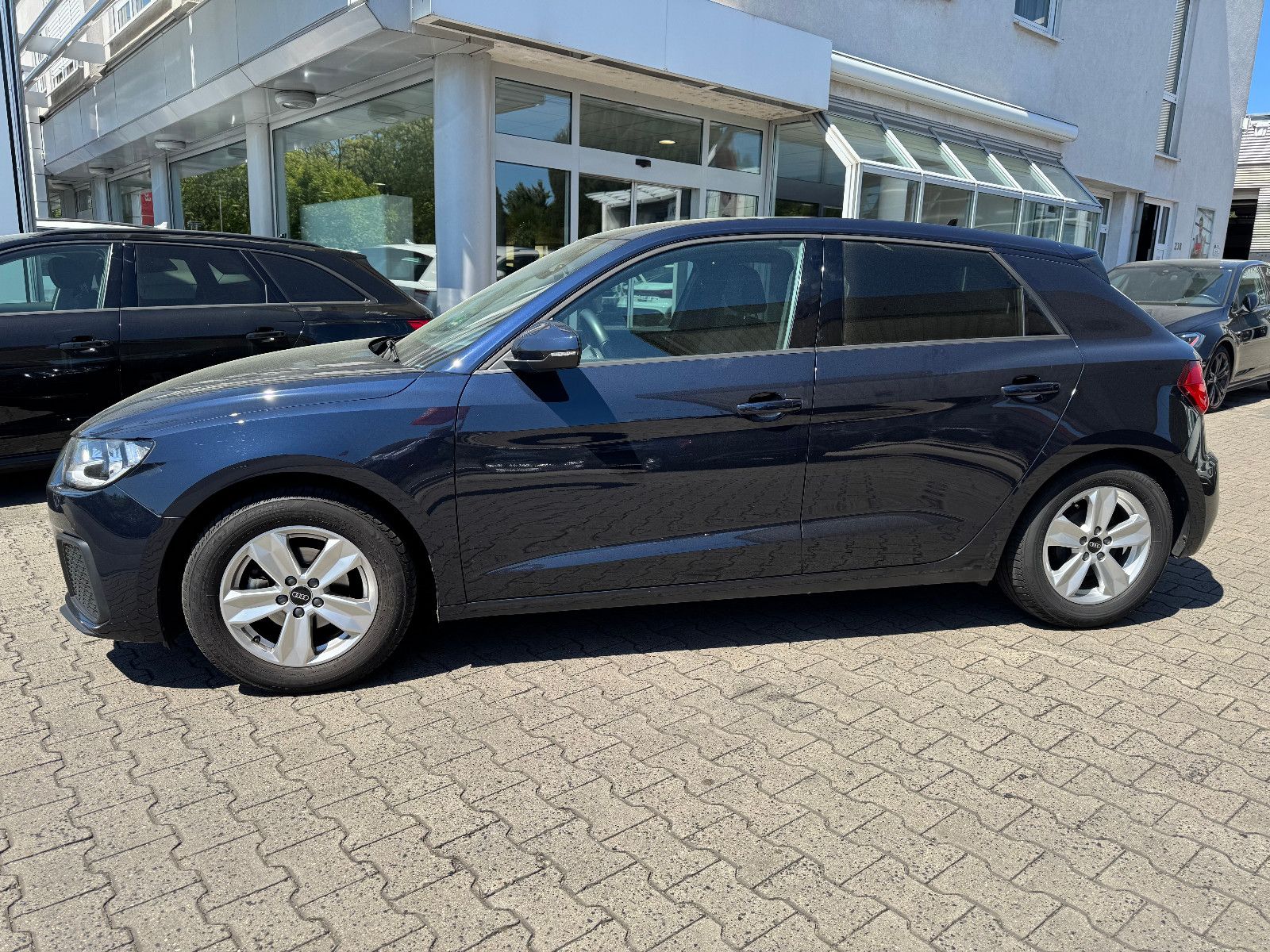 Audi A1 Sportback 25 TFSI S line - Samsaru's Car Outlet