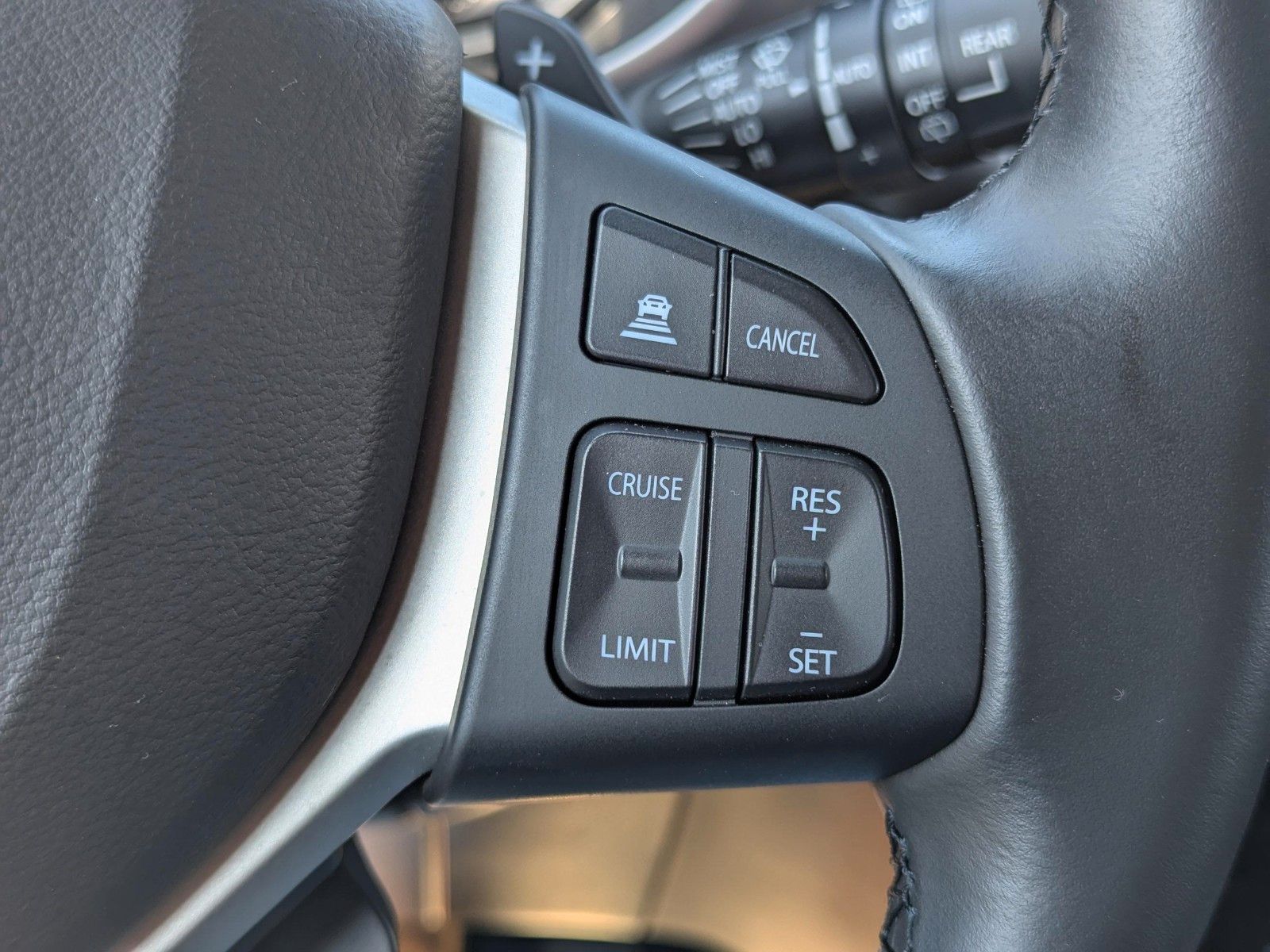 Suzuki Vitara 1.4 Mild-Hybrid Comfort - Samsaru's Car Outlet