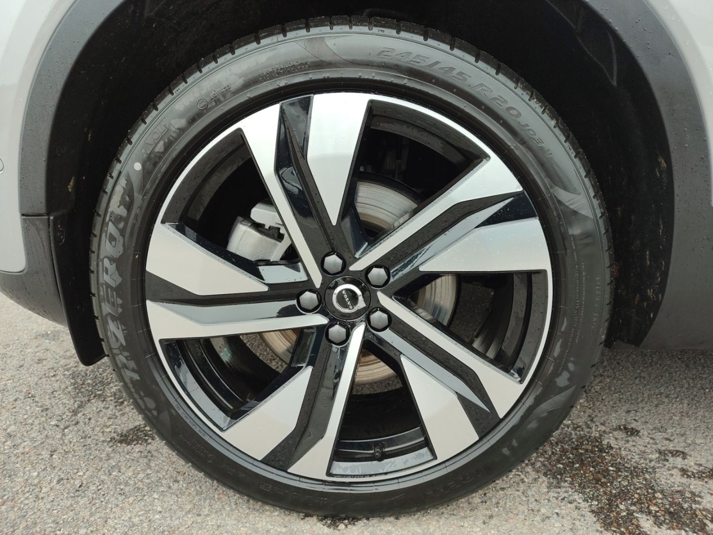 Volvo XC40 2WD EU6d Ultimate Dark B4 NAVI 360° RFK AHK