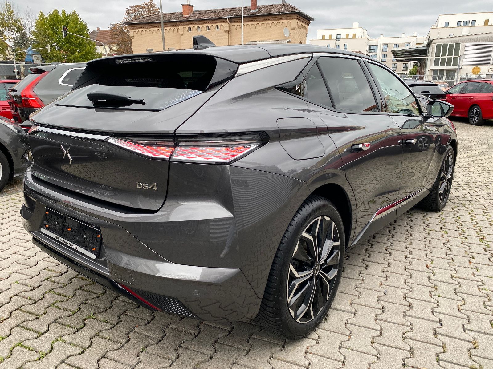DS Automobiles DS4 Étoile Nappa DriveAssist-2.0/Pano/360°/Focal