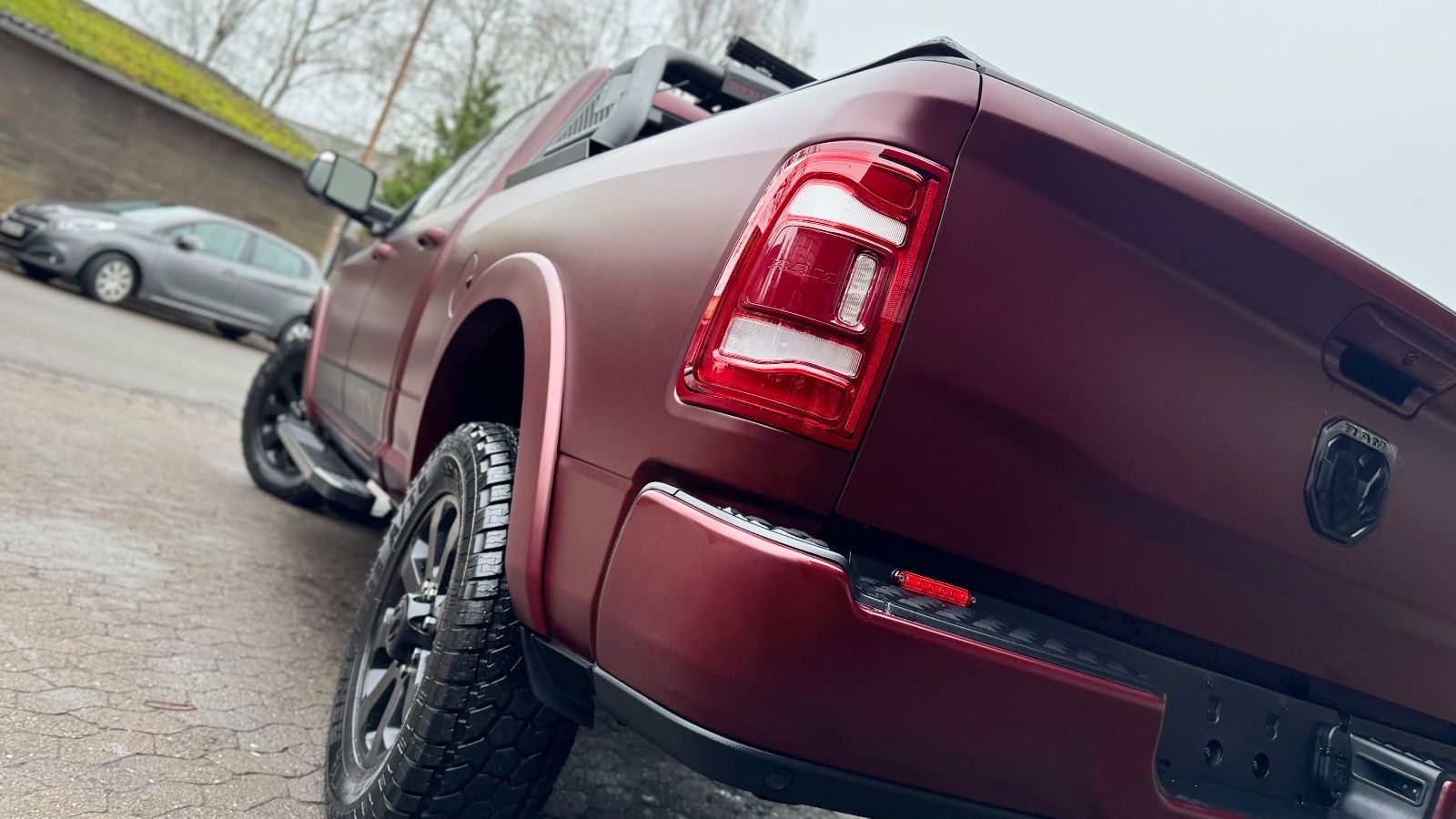 Dodge LIMITED*2500*6,7L DIESEL*BÜGEL*NAVI*AHK*GARANTIE