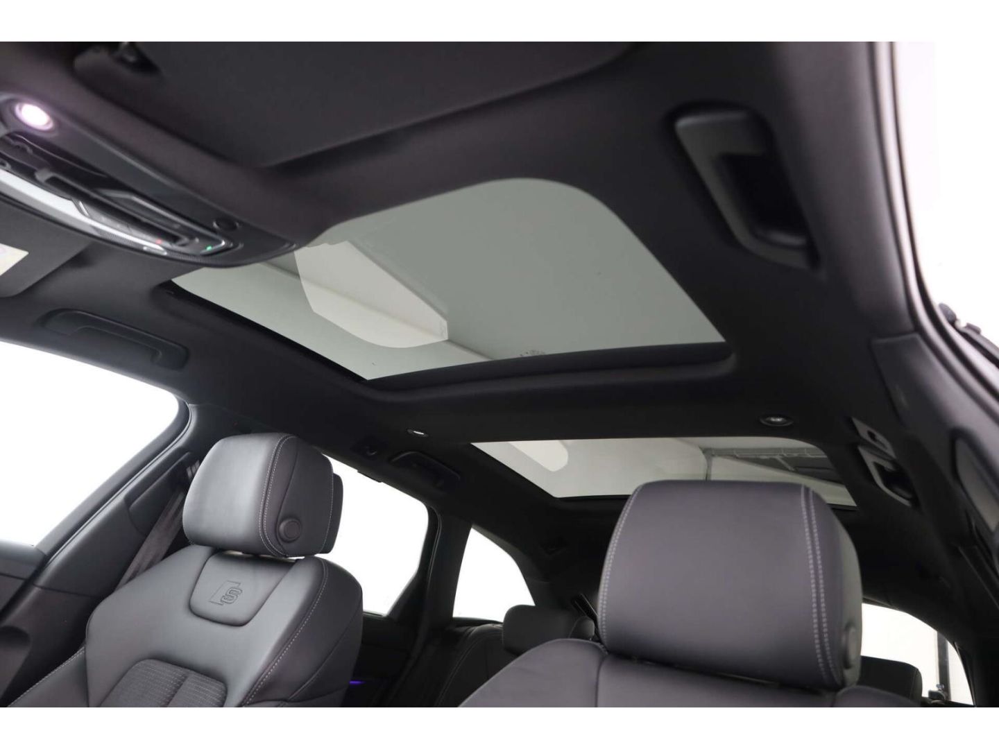 Audi A6 Avant 55 TFSI e quattro S line - Samsaru's Car Outlet