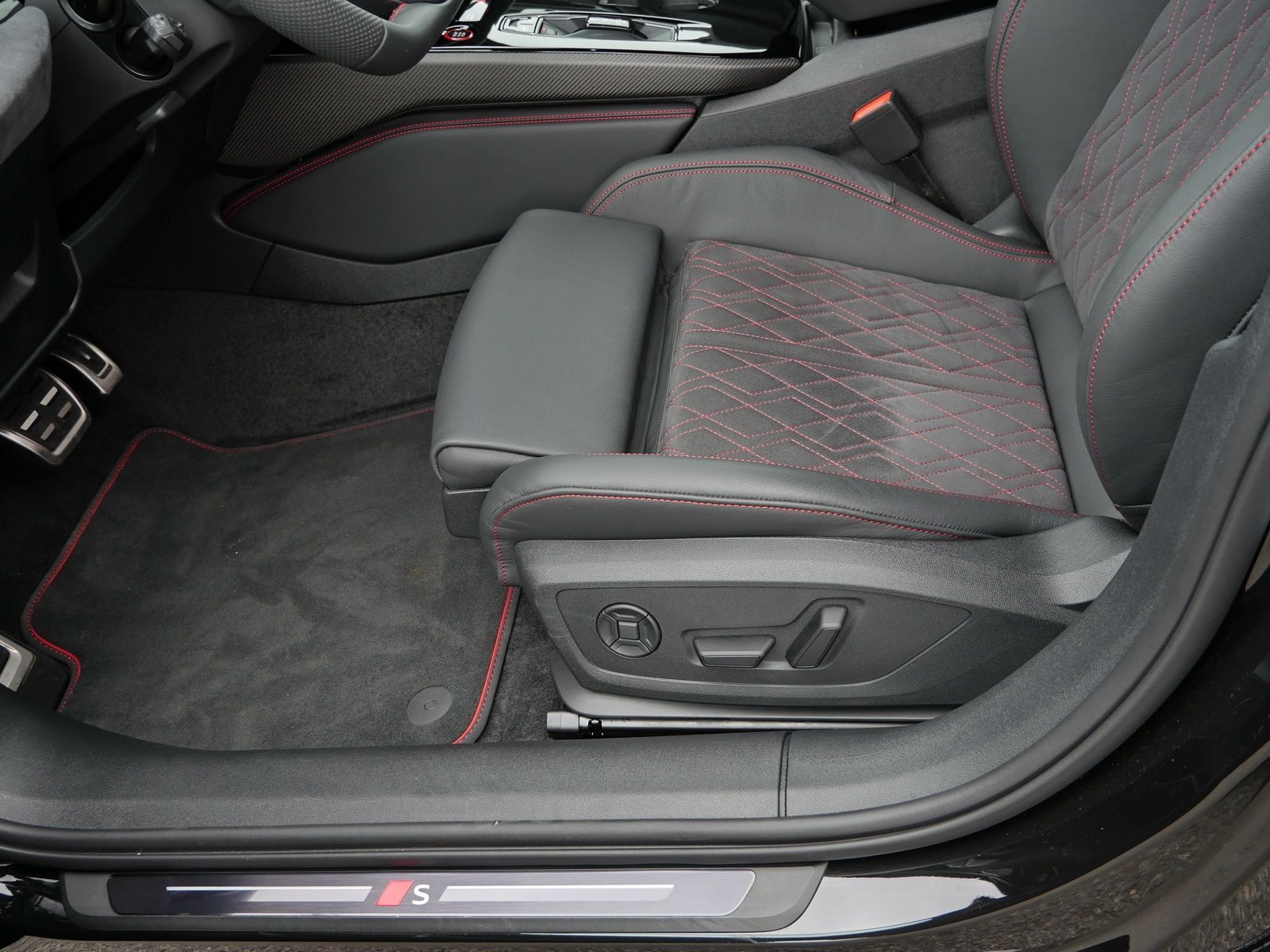 Audi A5 Avant 40 TDI qu. S Line Standhz*AHK*Matrix