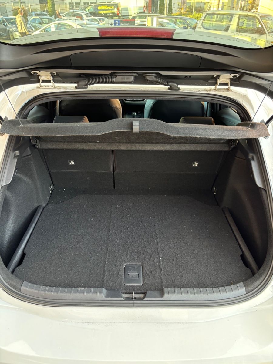 Toyota Corolla 2.0 Hybrid GR Sport - Samsaru's Car Outlet