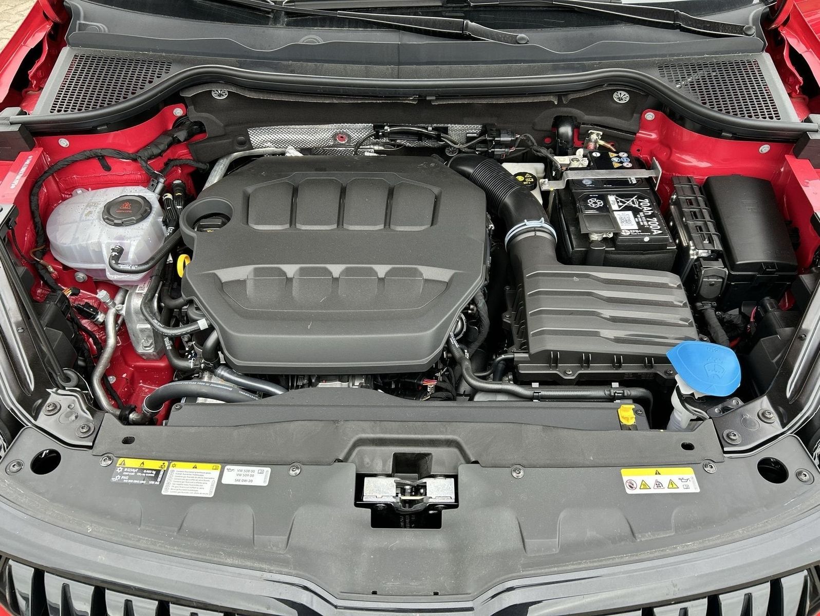 Skoda Karoq 2.0 TSI Sportline Pano Matrix ACC AHK LED