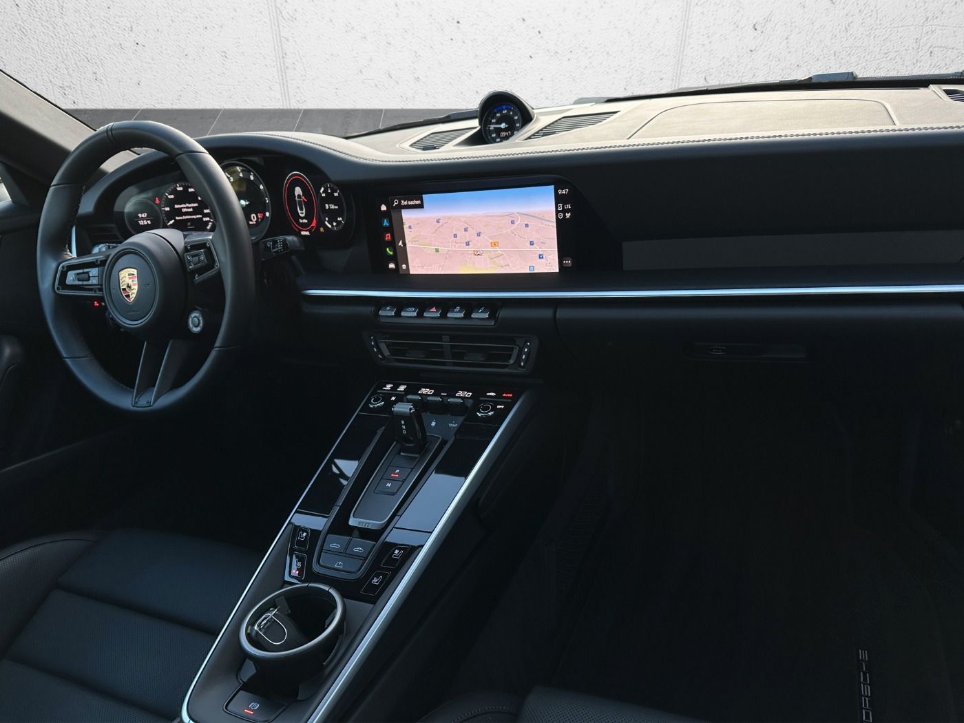 Porsche 992 911 Carrera 4S Cabriolet BOSE 360° PASM Lift