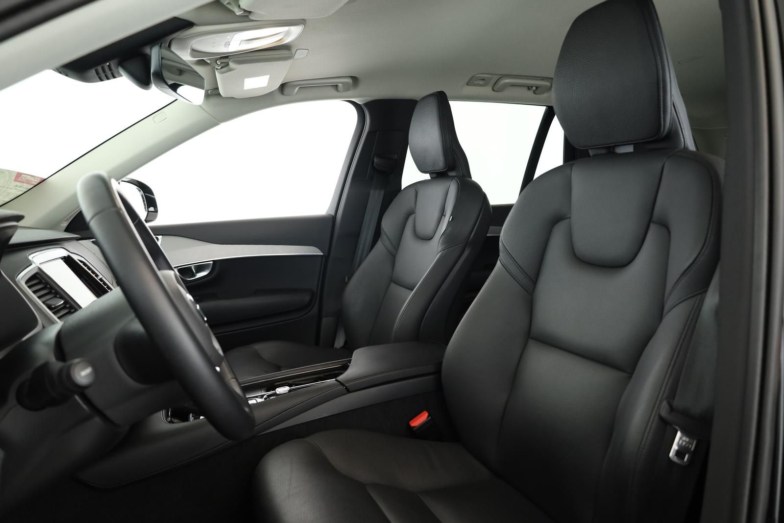 Volvo XC90 B5 AWD Core 7S LED Navi SHZ ACC Kam 20" AHK