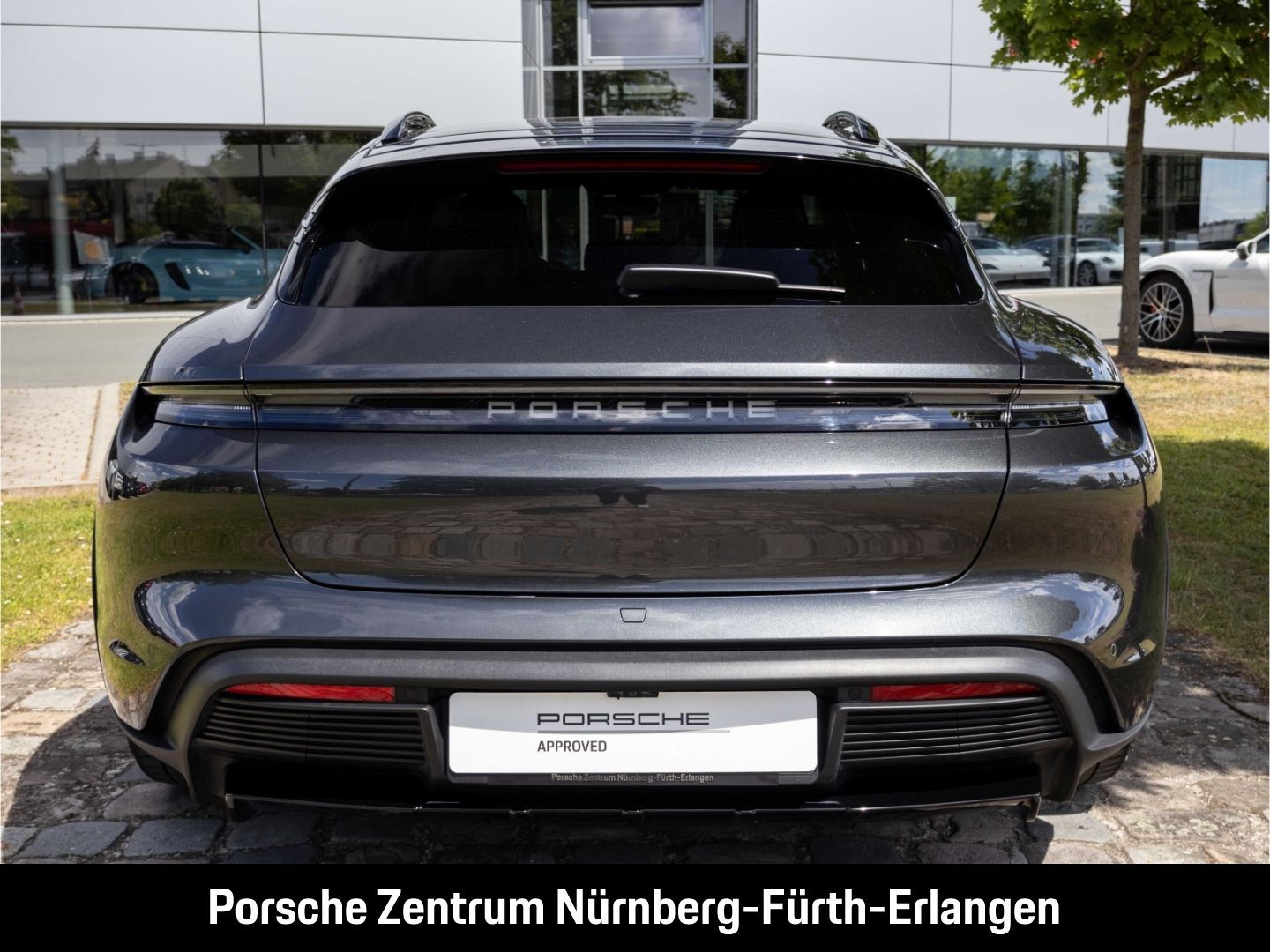 Porsche Taycan 4S Cross Turismo Achslenkung HD-Matrix In