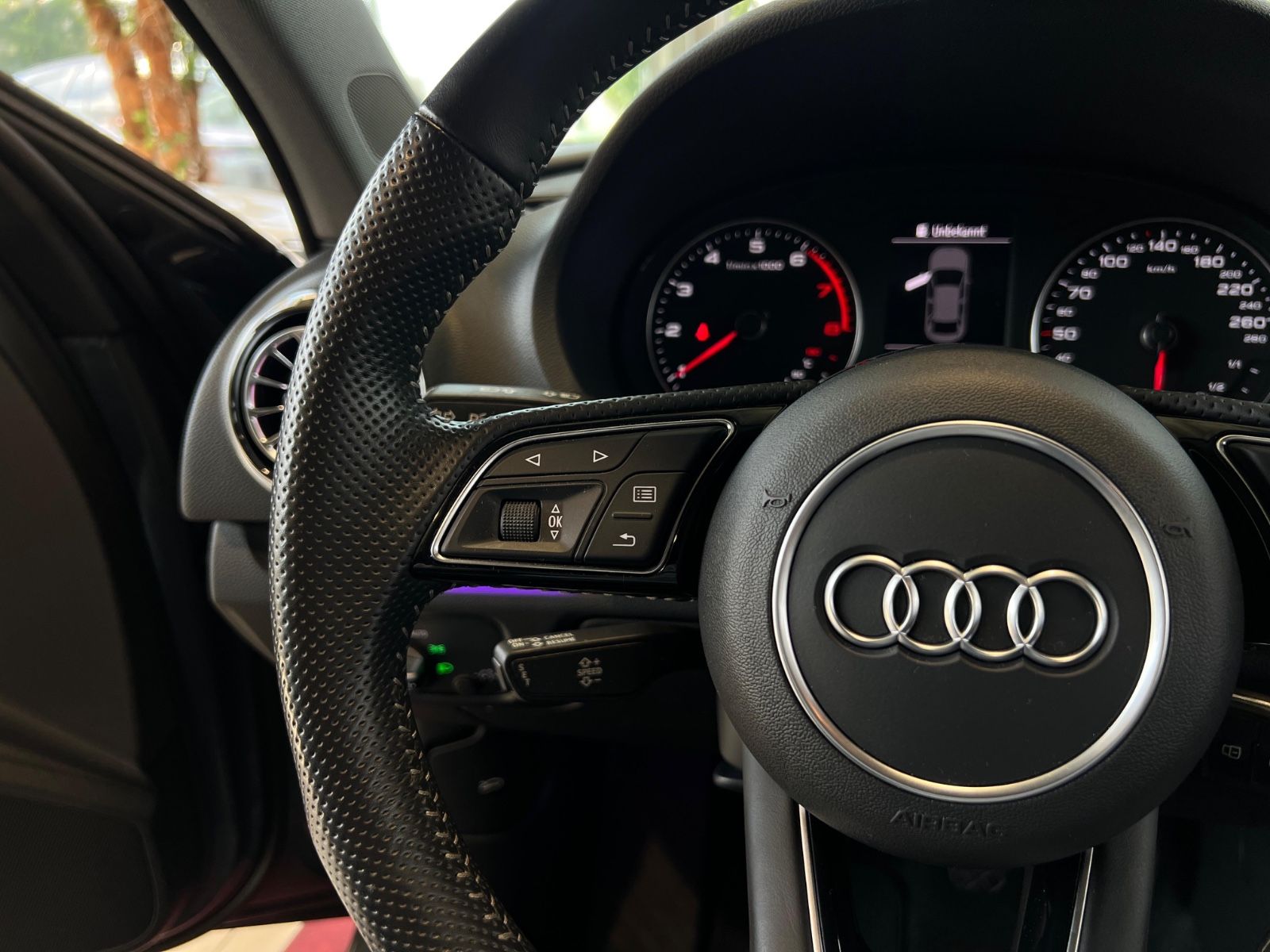 Audi A3 Limousine 30 TFSI S-Line - Samsaru's Car Outlet