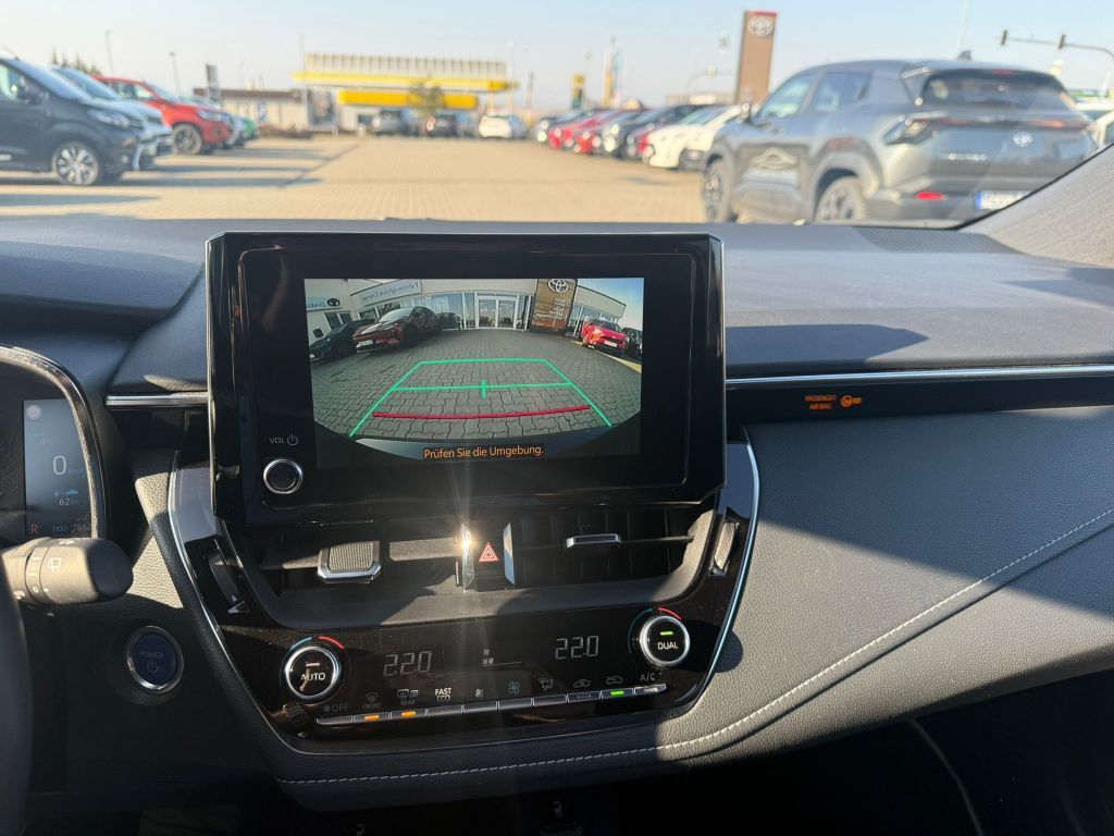 Toyota Corolla 1.8 Hybrid Business Edition