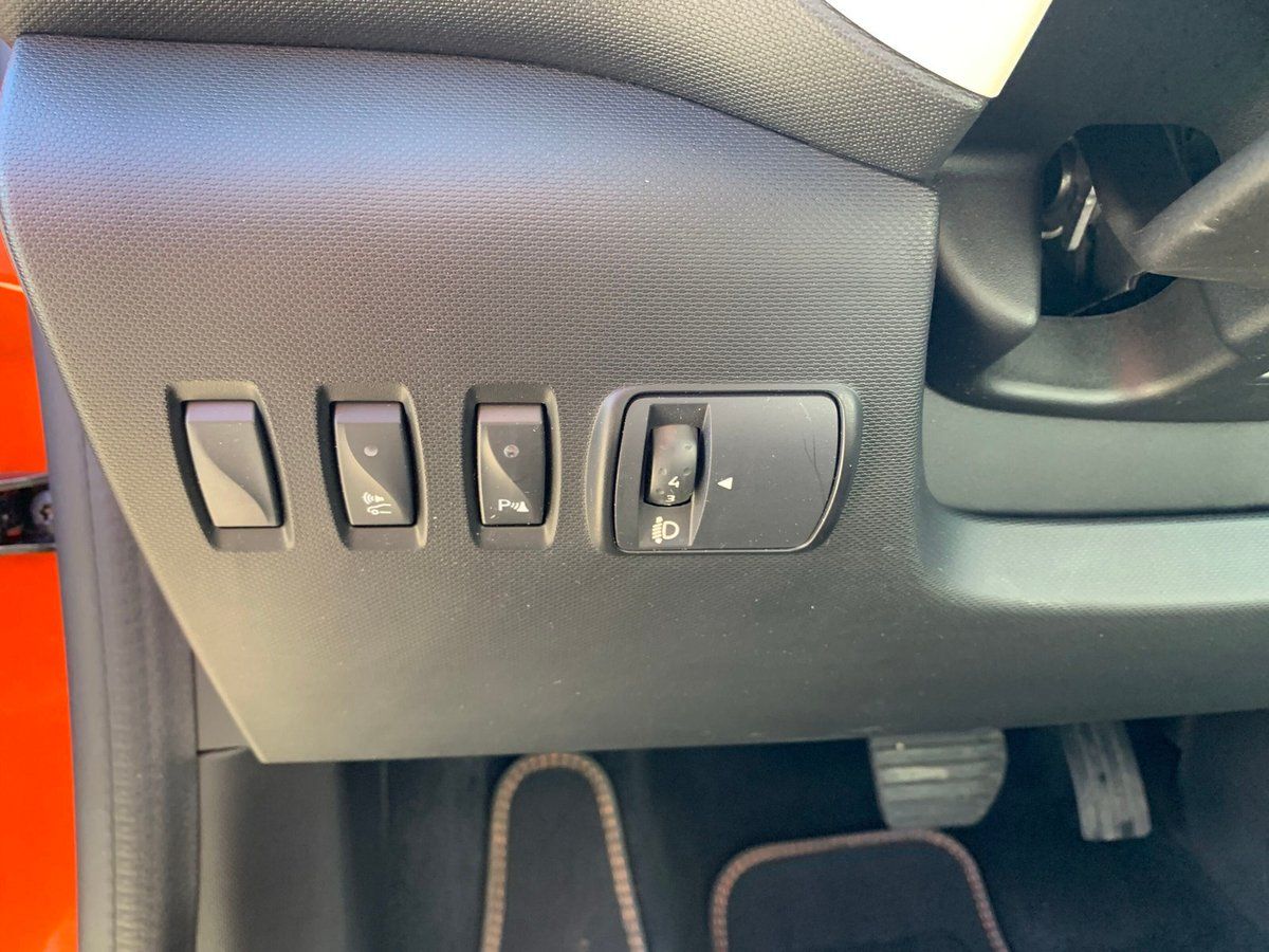 Renault Twingo ELECTRIC - Samsaru's Car Outlet