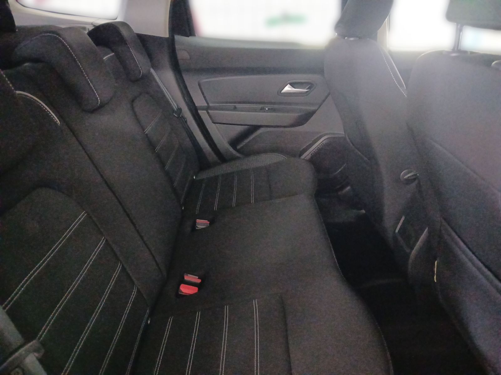 Dacia DUSTER Prestige TCe 100 ECO-G 2WD" → "Dacia DUSTER Prestige 2WD - Samsaru's Car Outlet