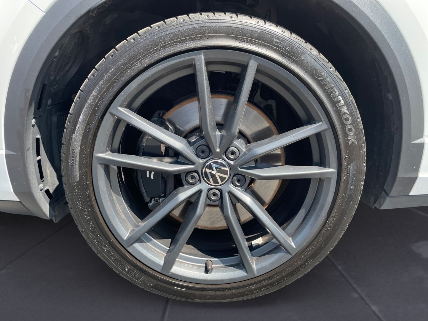 Volkswagen T-Roc R 2.0 TSI 4M DSG - Samsaru's Car Outlet
