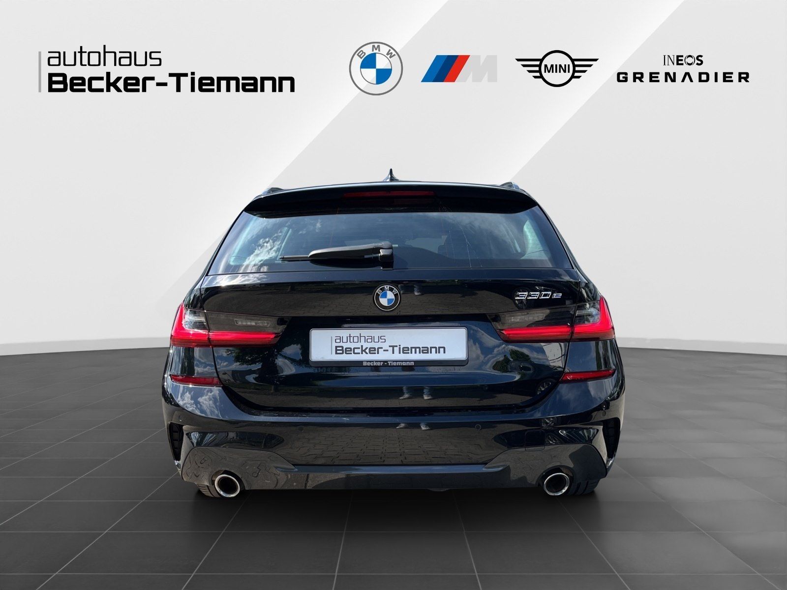 BMW 330e Touring M Sport - Samsaru's Car Outlet