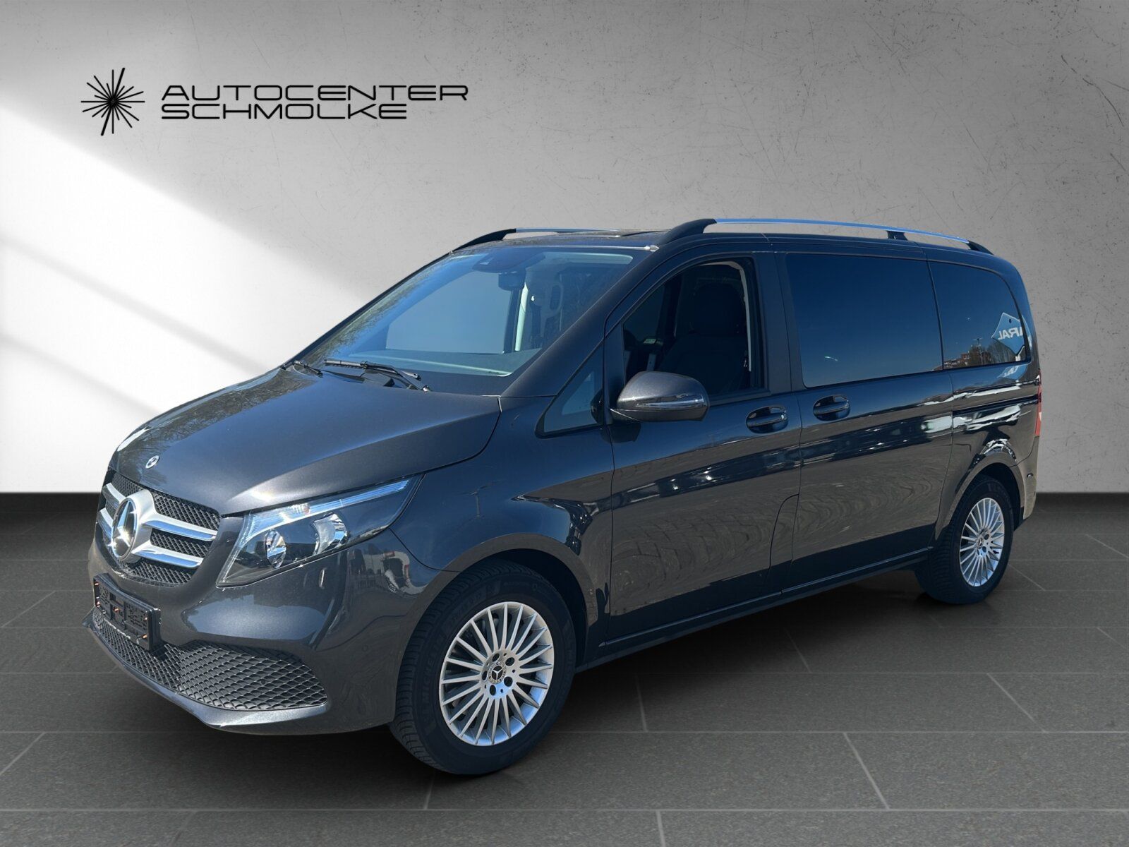 Mercedes-Benz V 220 d EDITION - Samsaru's Car Outlet