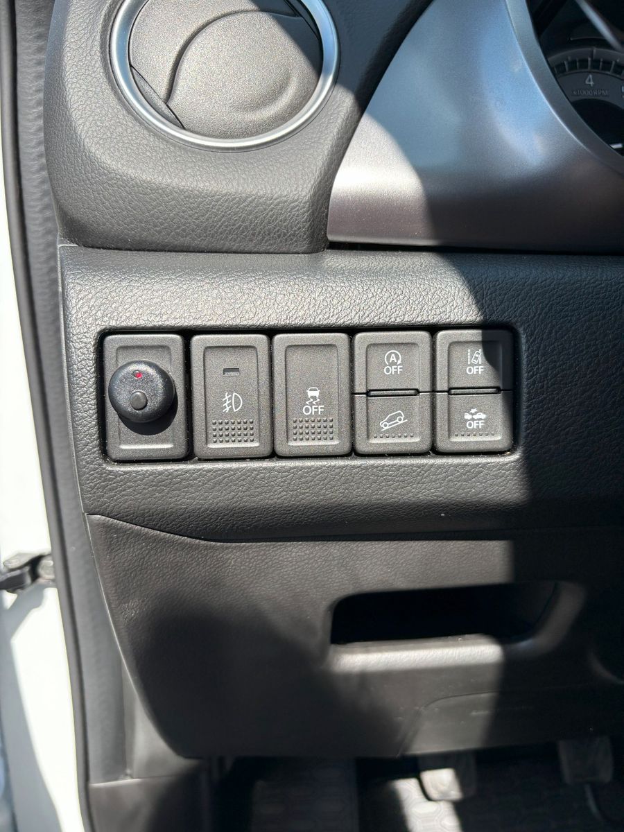 Suzuki Vitara 1.4 Mild-Hybrid 4x4 - Samsaru's Car Outlet