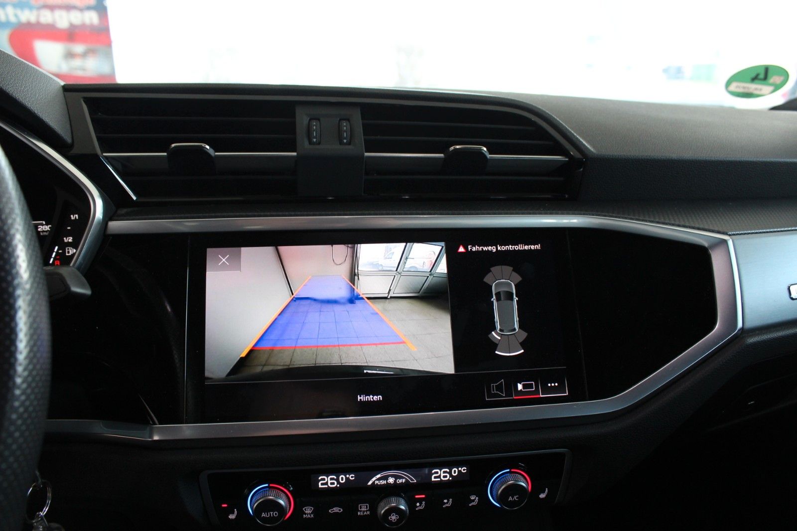 Audi Q3 35 TDI quattro S line - Samsaru's Car Outlet