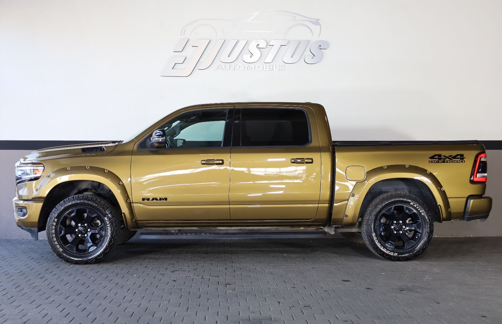 Dodge RAM 5.7 BigHorn/BRCGAS/AHK/SHZ/SBL/NAVI/TEMP/R20