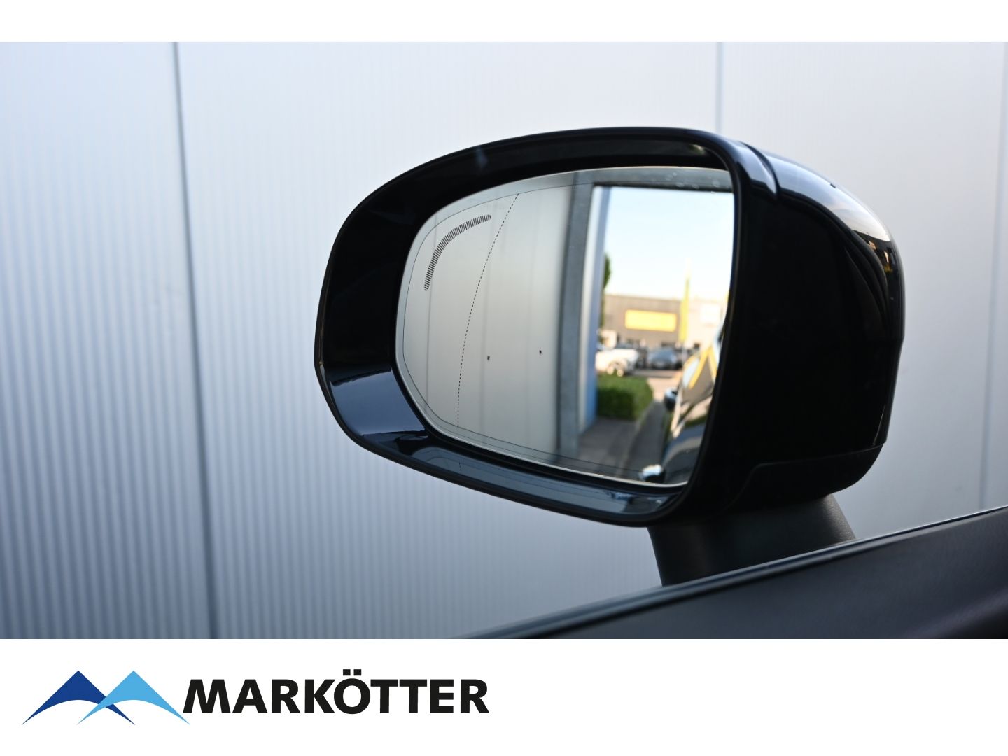 Volvo XC60 T8 Recharge Plus AWD - Samsaru's Car Outlet