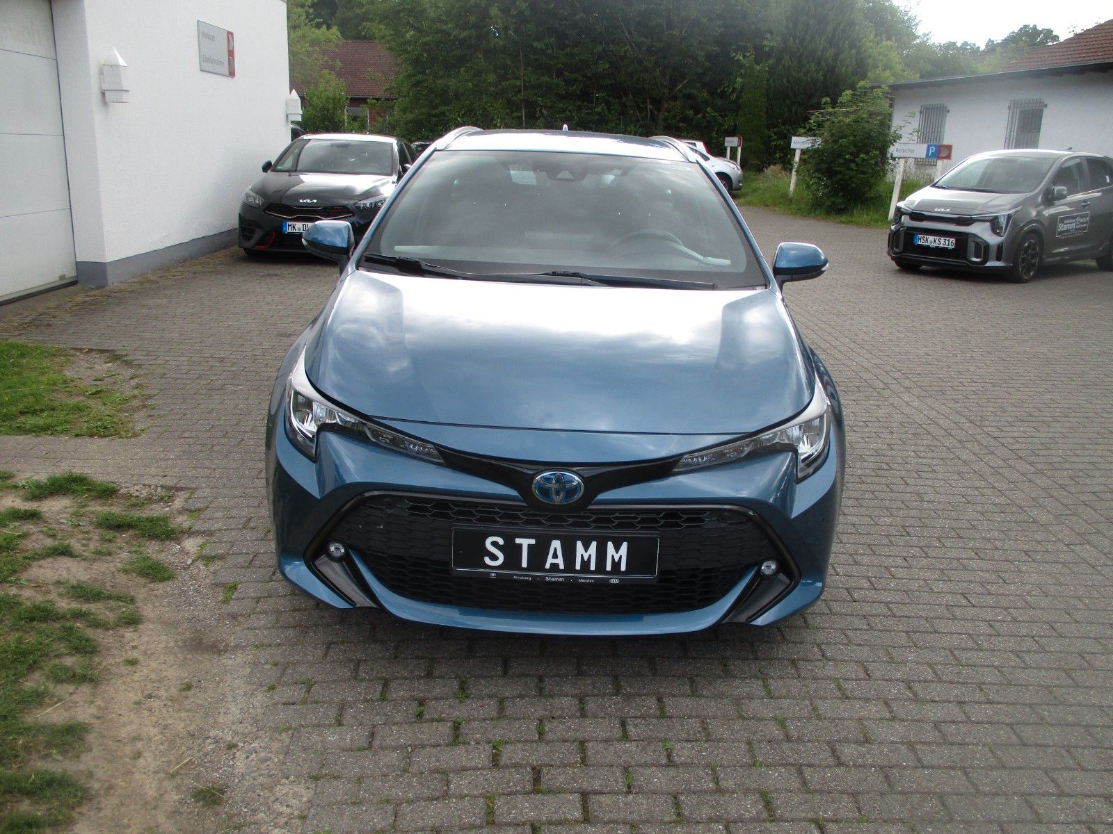 Toyota Corolla 1.8 Hybrid Comfort Touring Sports - Samsaru's Car Outlet