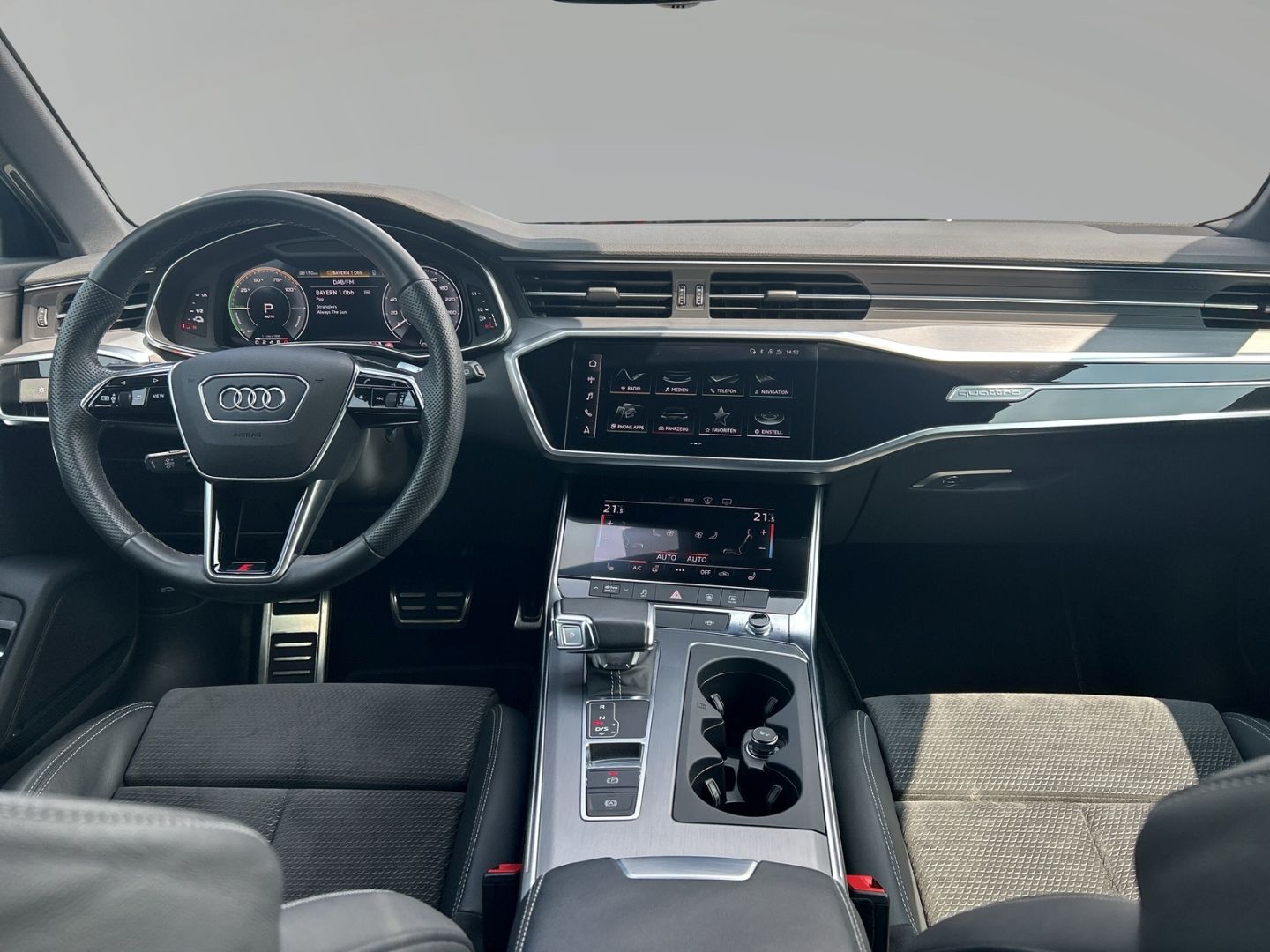 Audi A6 Avant 55 TFSI e sport qu - Samsaru's Car Outlet