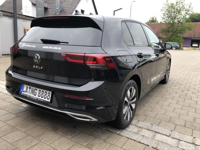 Volkswagen Golf VIII 1.5 TSI Move - Samsaru's Car Outlet