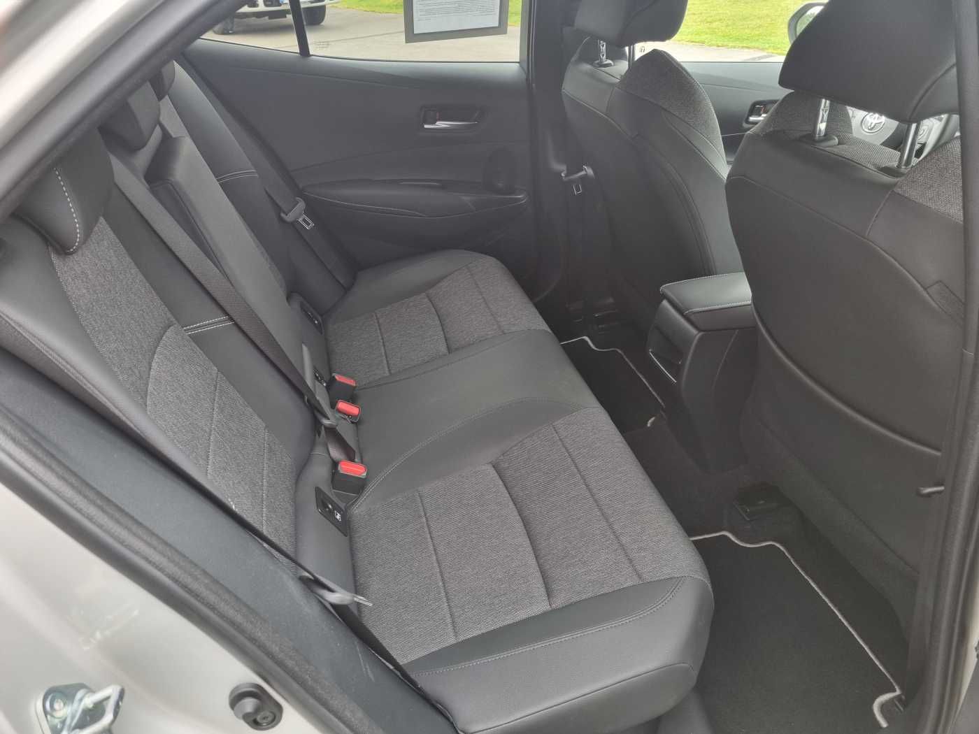Toyota Corolla Hybrid - Samsaru's Car Outlet