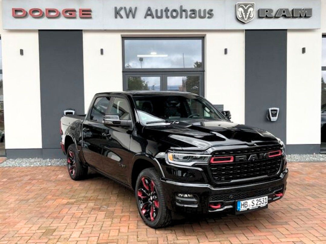 Dodge RAM Limited Night MY25 H/O Indian Motorcycle Ed.