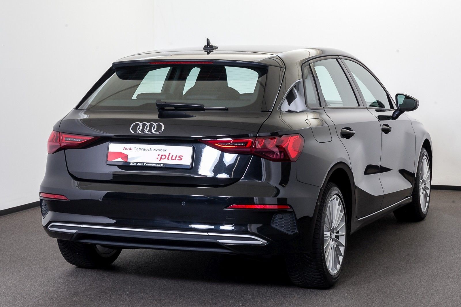 Audi A3 Sportback advanced 40 TFSI e S tr. - Samsaru's Car Outlet