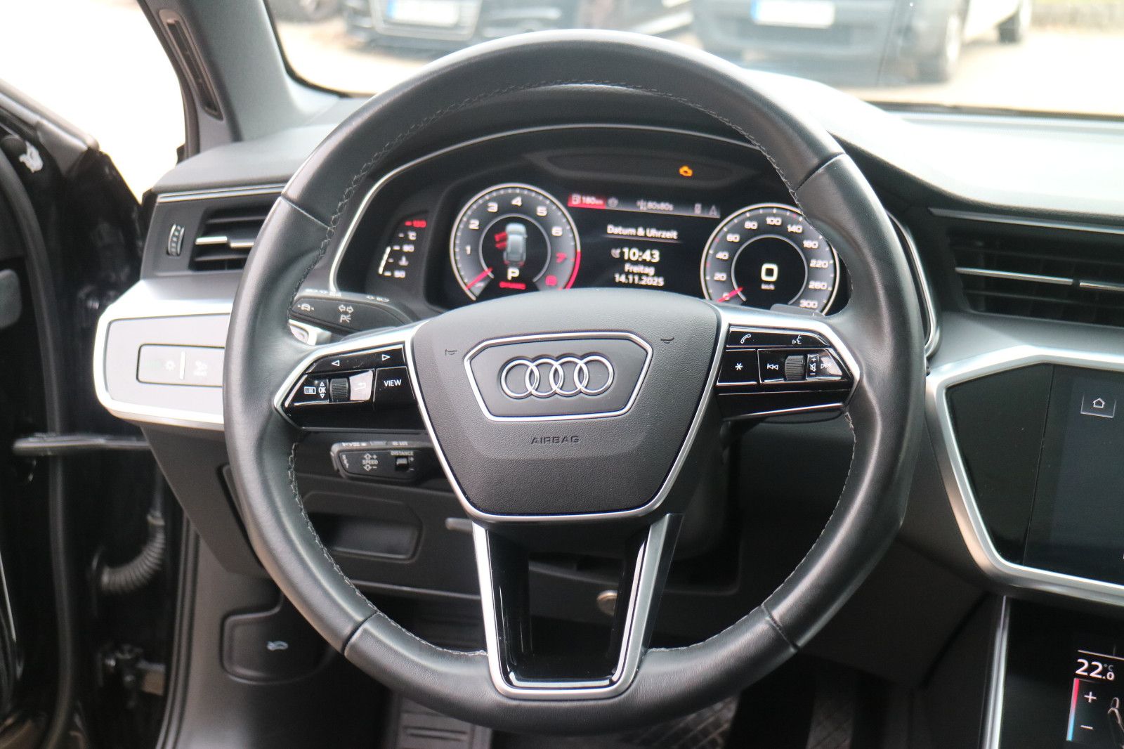 Audi A6 Avant 45 TFSI quattro S line-Pano-AHK-ACC
