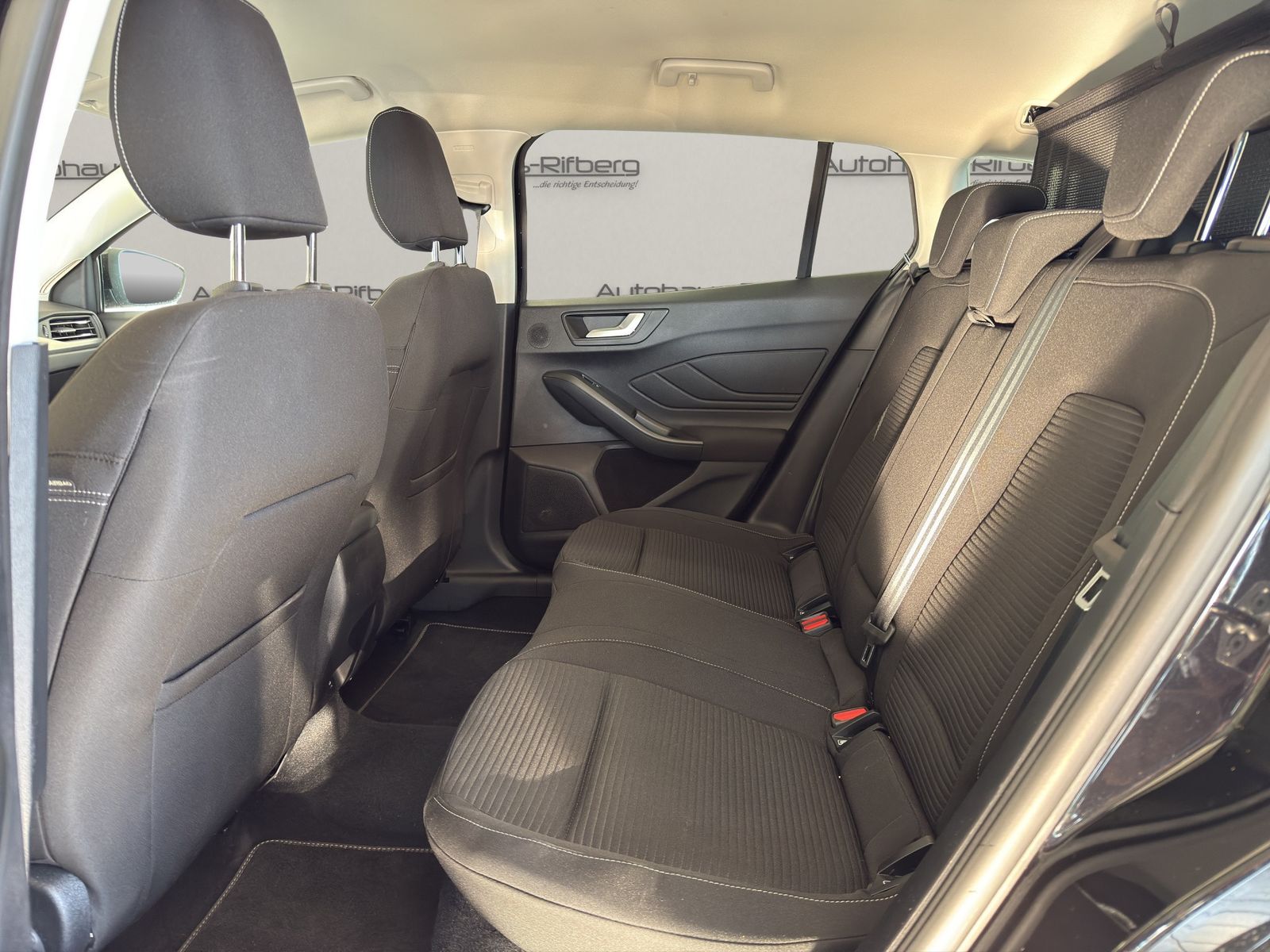 Ford Focus TOURER Titanium/AHK/PANO/MATRIX/B&O/KAMERA