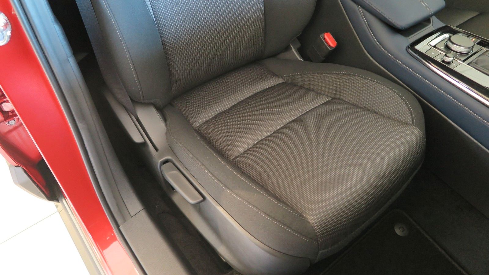 Mazda CX-30 e-SKYACTIV G 140ps 6AT FWD Homura