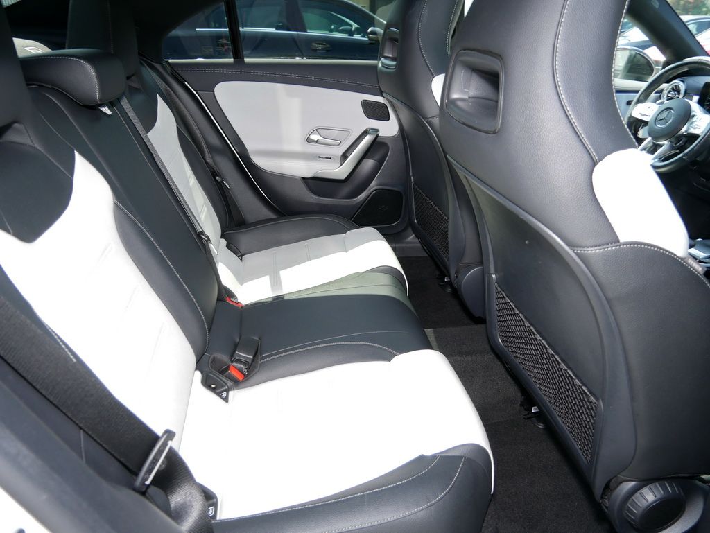 Mercedes-Benz CLA 35 AMG 4MATIC Coupé - Samsaru's Car Outlet