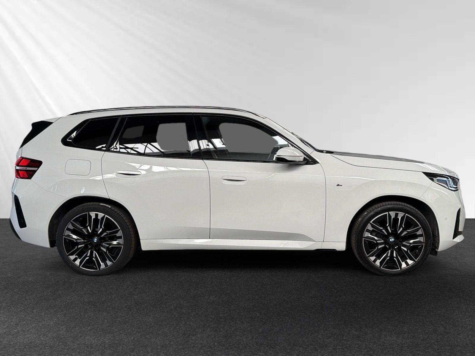 BMW X3 30e xDrive M Sport|AHK|Pano|21"LMR|Head-Up