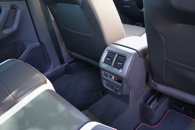 Volkswagen Tiguan Urban Sport 4Motion - Samsaru's Car Outlet