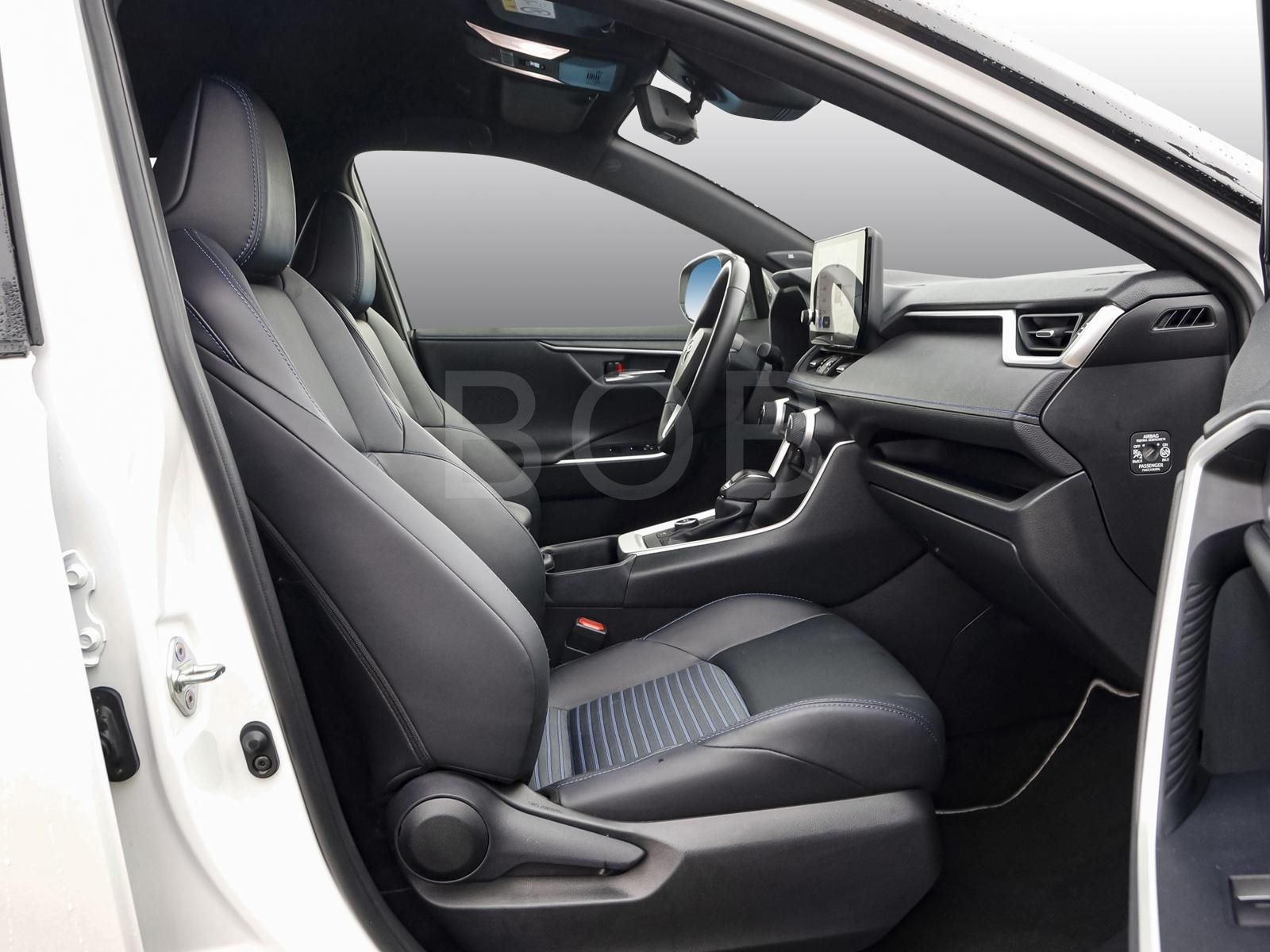 Toyota RAV 4 2.5 Hybrid Style - Samsaru's Car Outlet