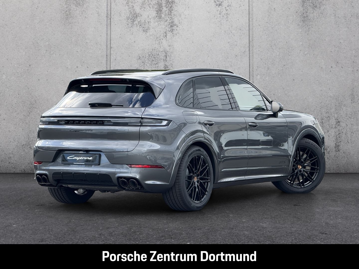 Porsche Cayenne GTS Hinterachslenkung Head-Up Display