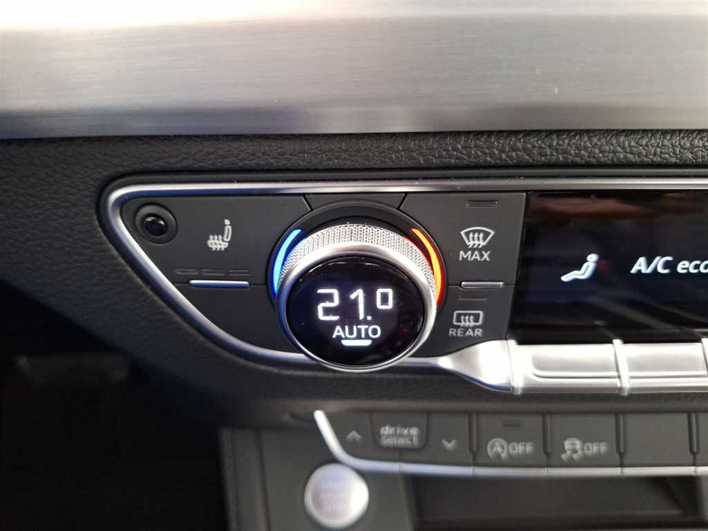 Audi Q5 S line 45 2.0 TFSI quattro S-tronic MatrixLED