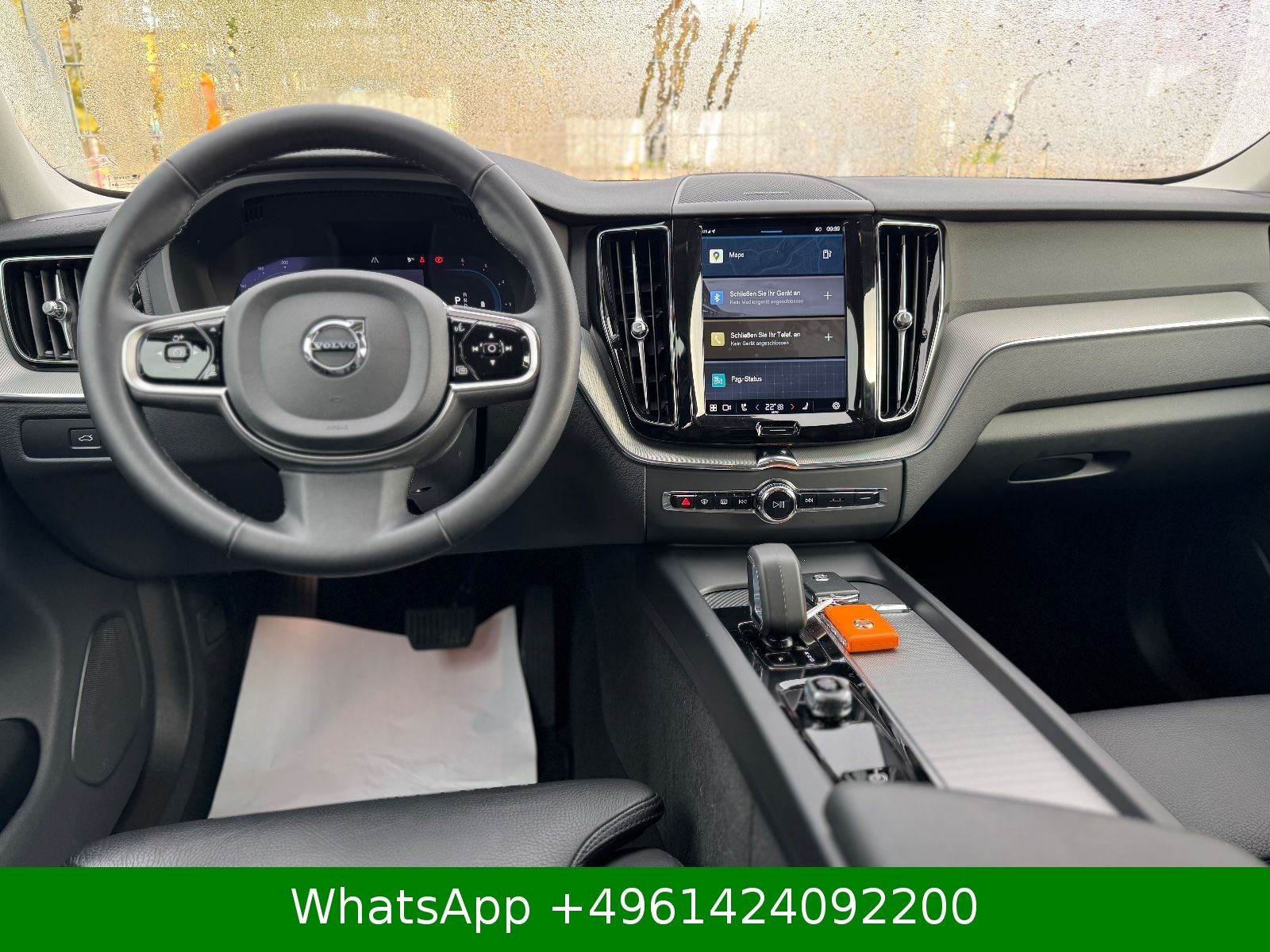 Volvo XC60 Plus Dark AWD AHK|KAMERA|H&K