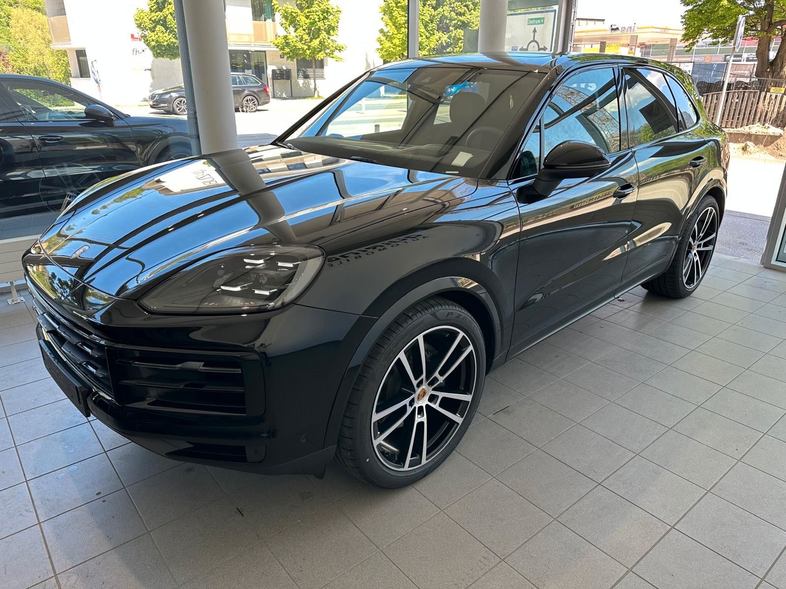 Porsche Cayenne Facelift MY25/sw/-21,5%/Pan/Priv/14W/22