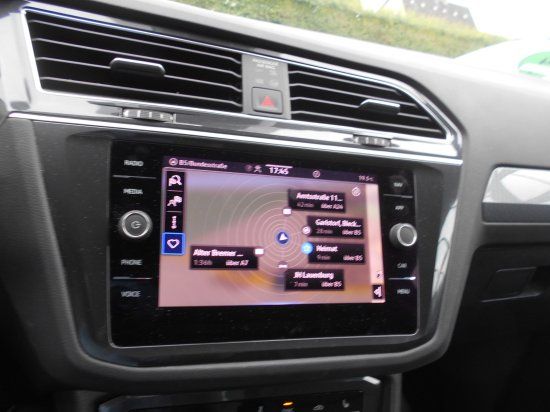 Volkswagen Tiguan 1.5 TSI Life - Samsaru's Car Outlet