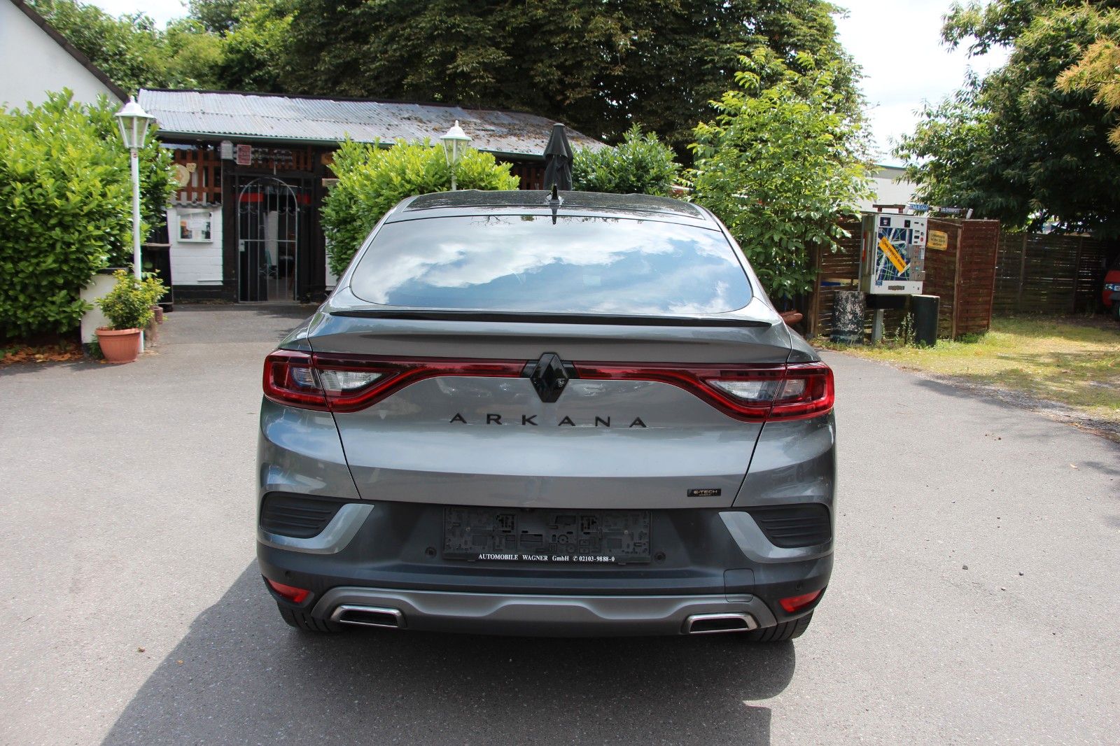 Renault Arkana Full Hybrid 145 E-TECH engineered - Samsaru's Car Outlet