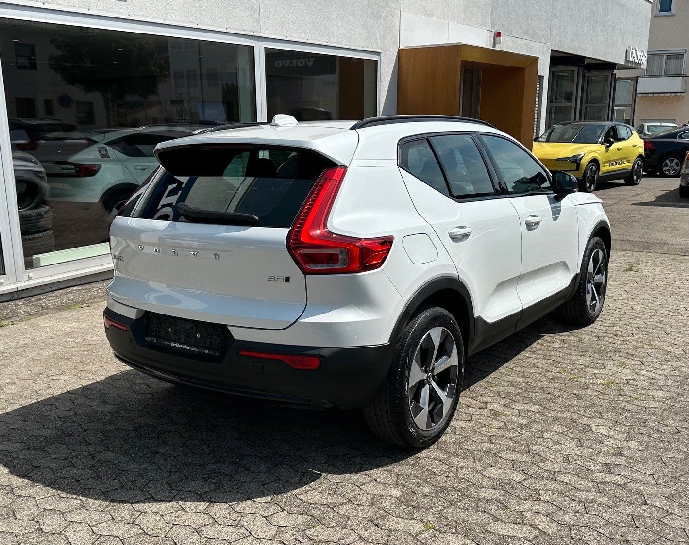 Volvo XC40 B5 Ultimate Dark AWD