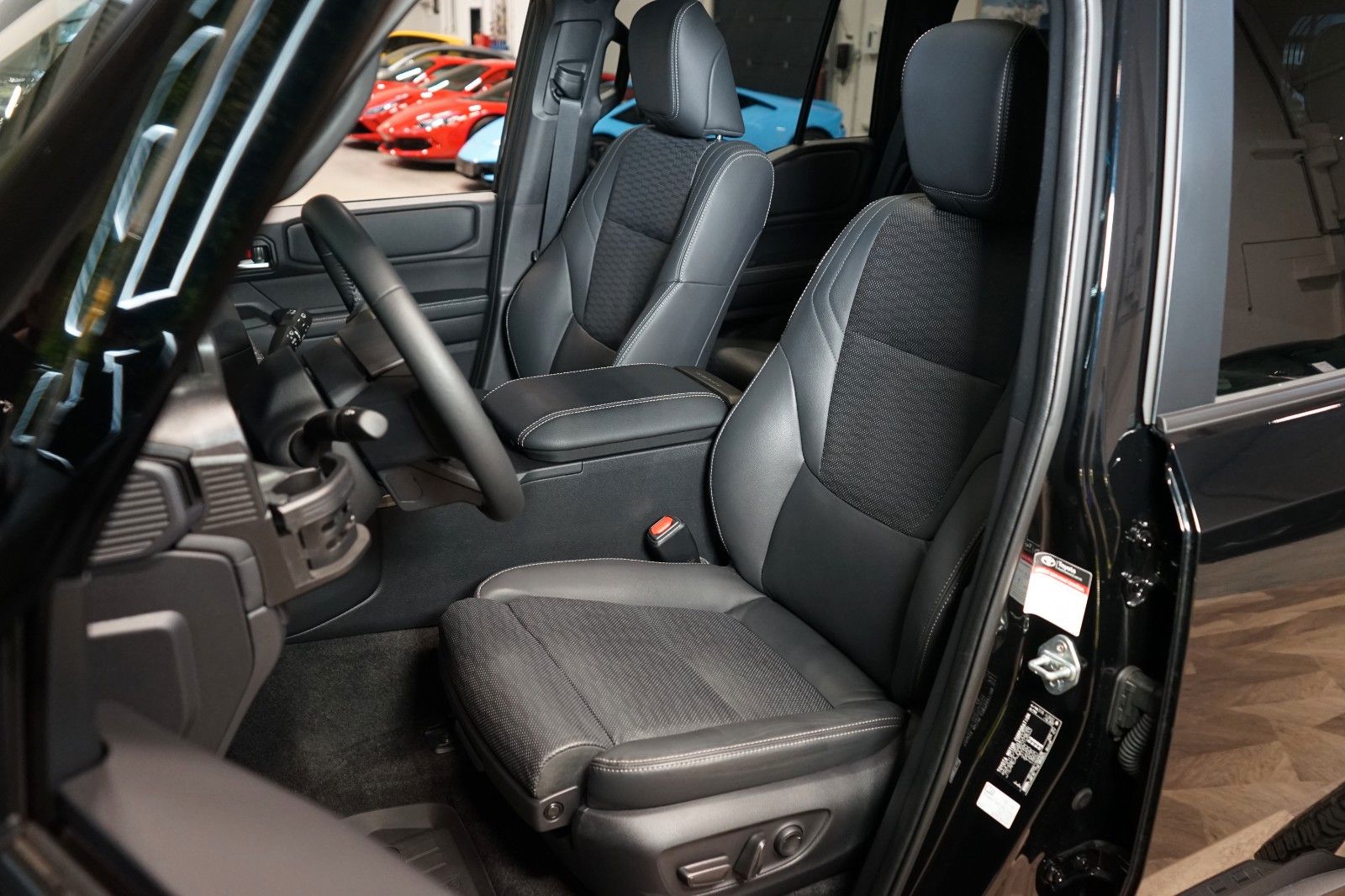 Toyota Land Cruiser EXECUTIVE*AUX.HEAT*JBL*74.545€NETTO