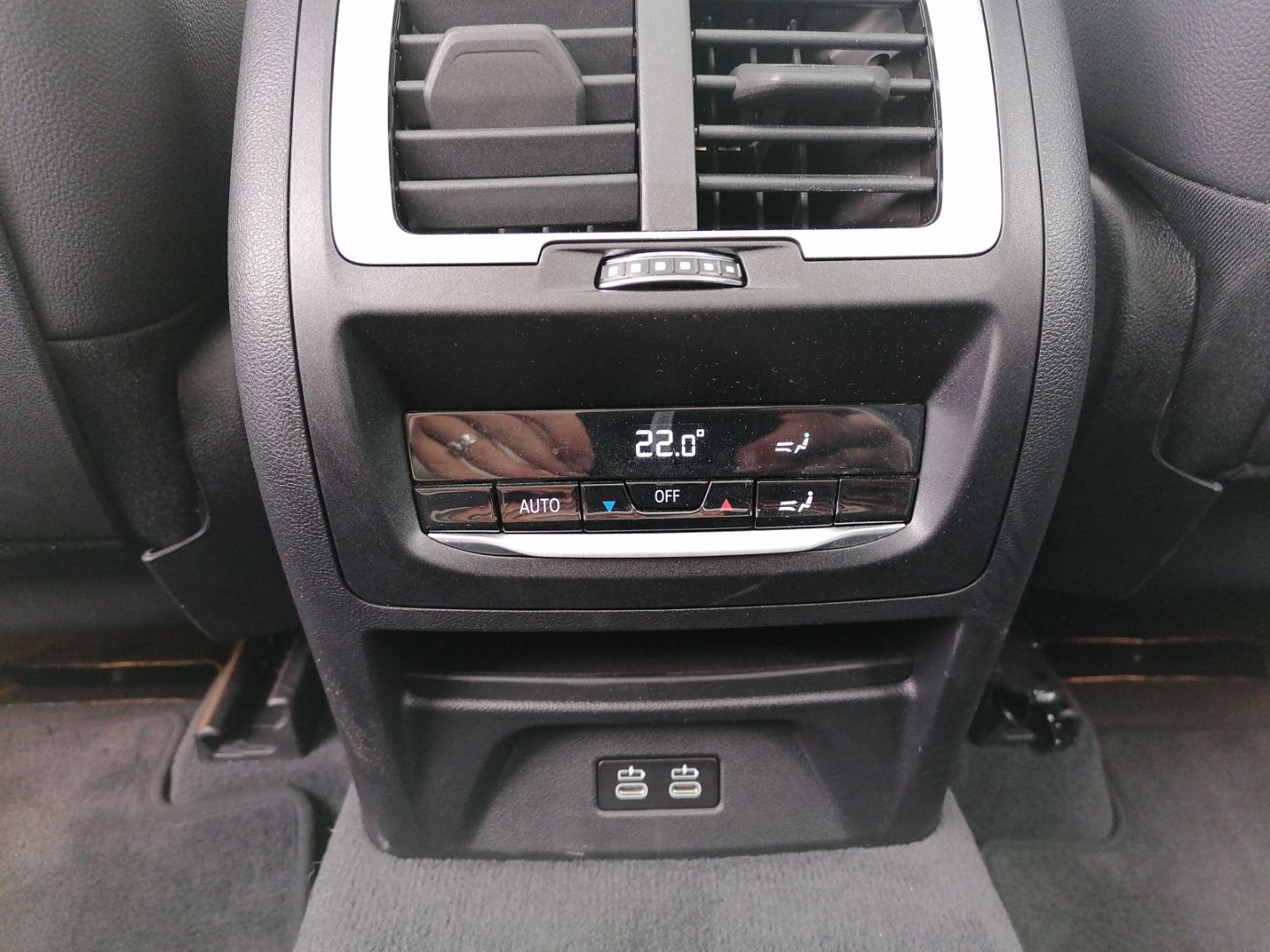 BMW iX3 Inspiring M SPORT AHK Alarm SHZ Park Assiste