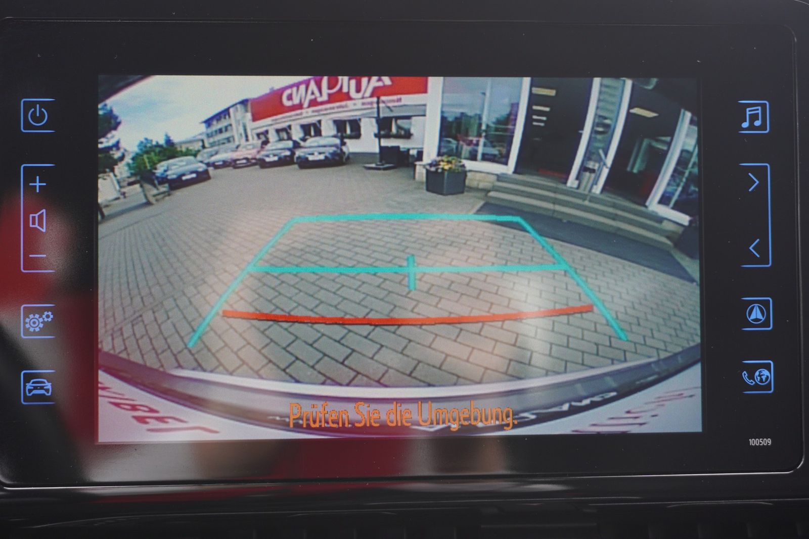 Toyota C-HR 1.8 Hybrid Flow - Samsaru's Car Outlet
