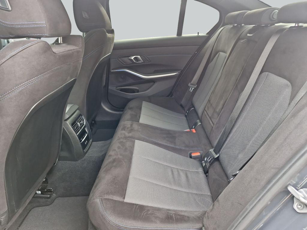 BMW 320i Aut.