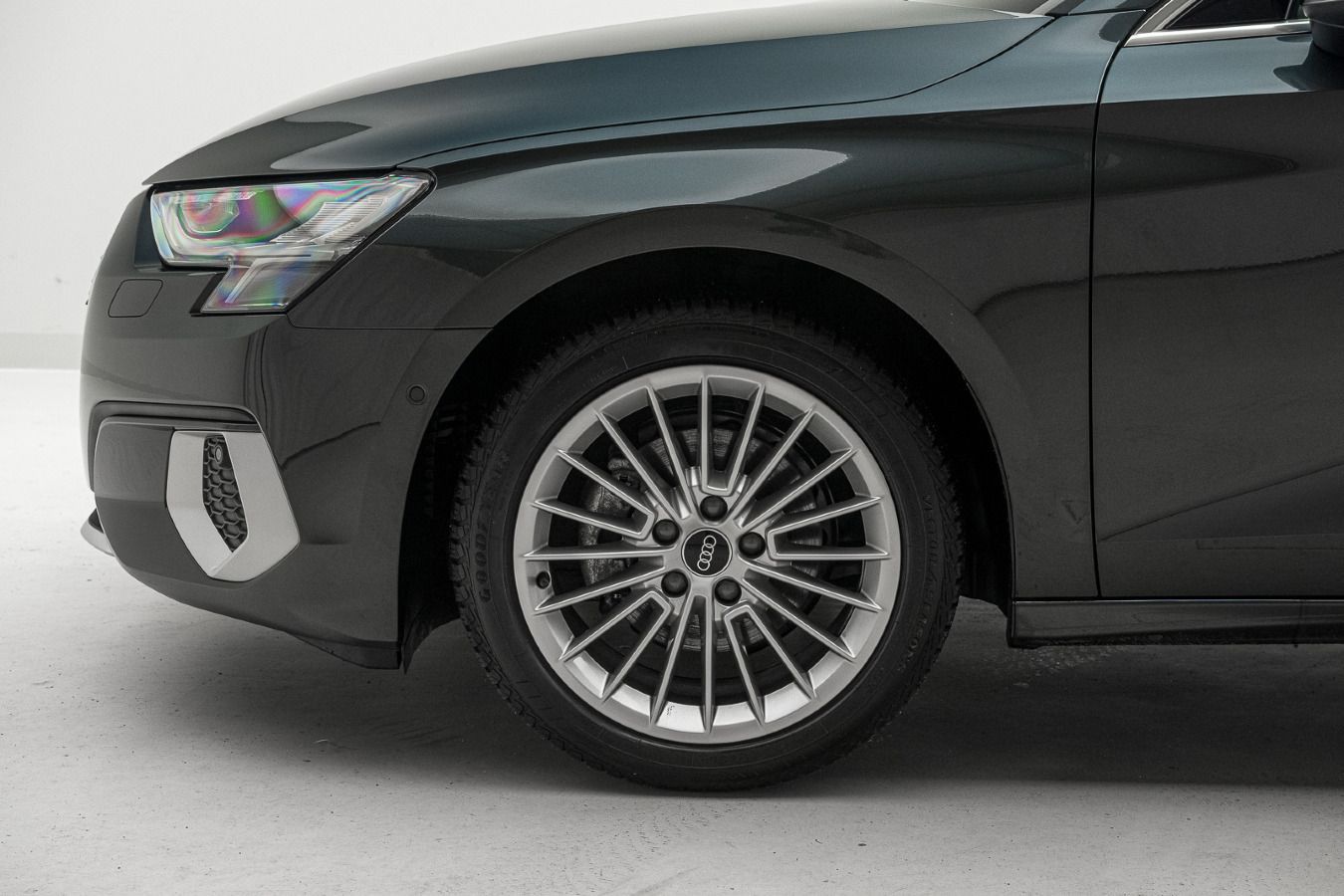 Audi A3 Sportback 30 TDI S-TRO*ADVANCED*ACC*HUD*GJR**