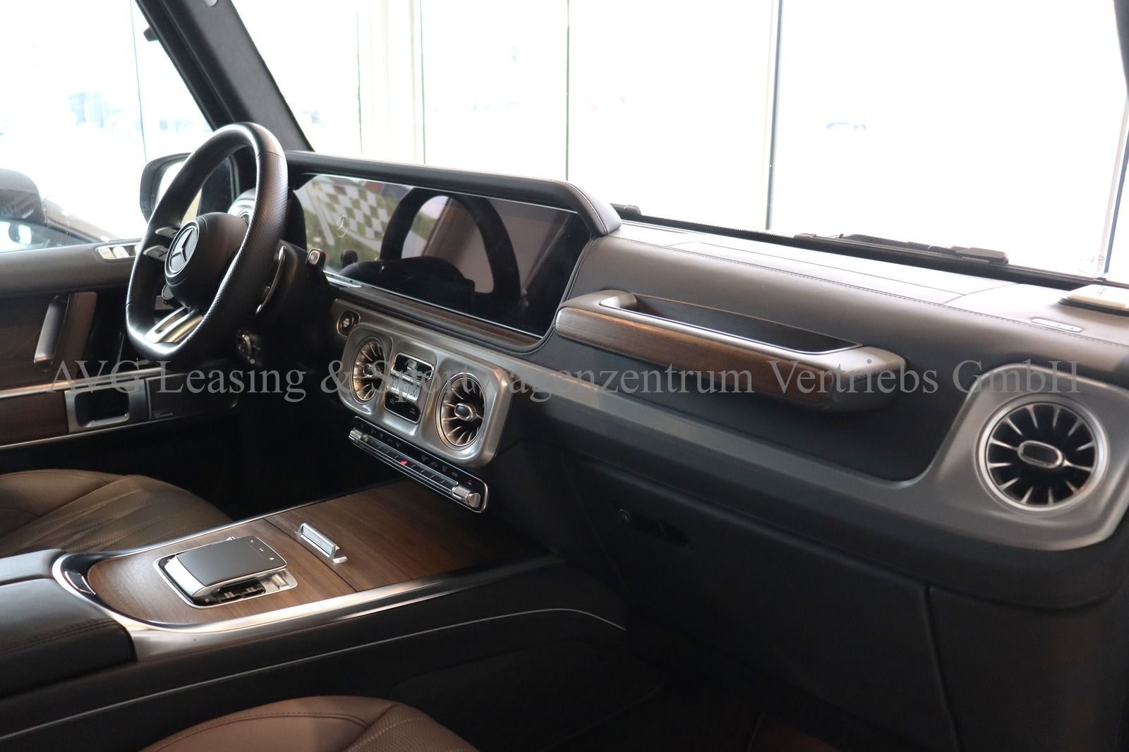 Mercedes-Benz G63 AMG - Samsaru's Car Outlet