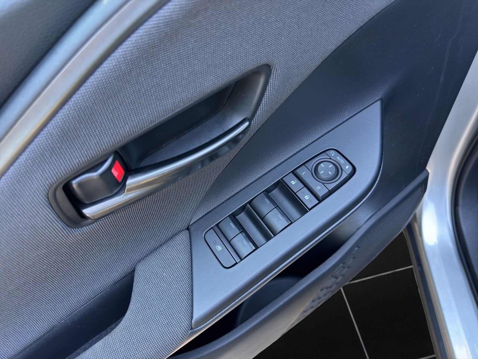 Toyota C-HR Hybrid Team D*Technik*CarPlay*Totwinkel*